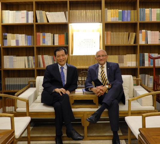 Hugo Setzer and Li Pengyi in Beijing